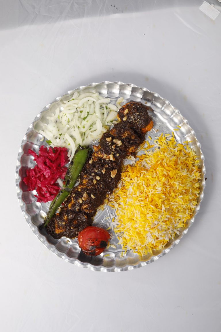 چلو جوجه کباب با فسنجون